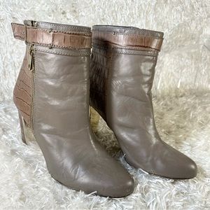 Ann Taylor Sam Side Zip Taupe Leather Heeled Boots Women’s Size 10